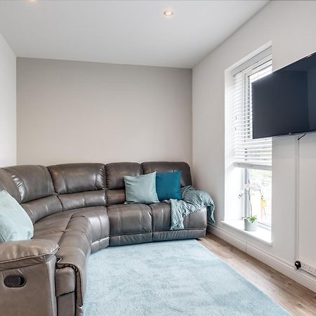 Pluxa Blue Sapphire Luxury Stay Free Parking Free Wifi - Walk Everywhere, Travel, Biz, Leisure Birmingham Esterno foto