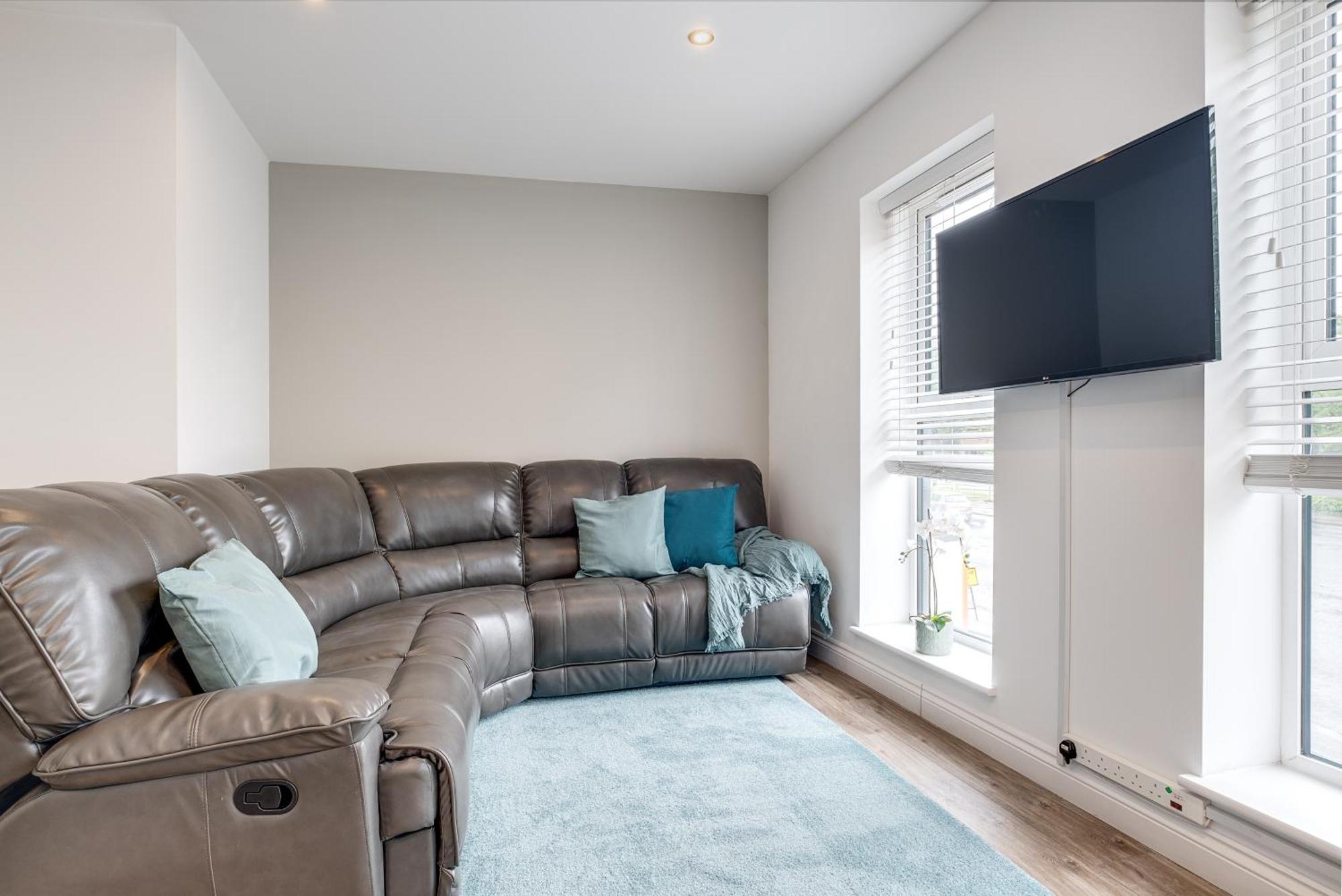 Pluxa Blue Sapphire Luxury Stay Free Parking Free Wifi - Walk Everywhere, Travel, Biz, Leisure Birmingham Esterno foto